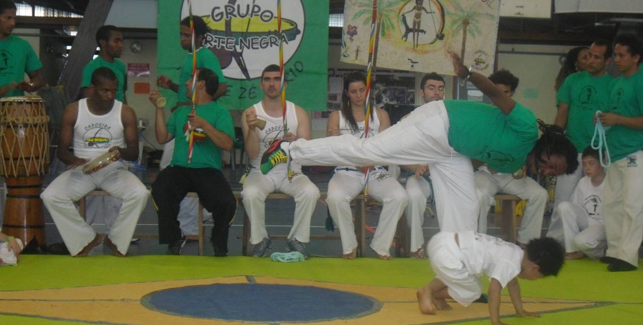 bapt�me de capoeira-emo��o-pau-arte-negra-taygra