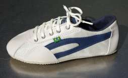 basket br�silienne TAYGRA �cologique beige et bleu marine